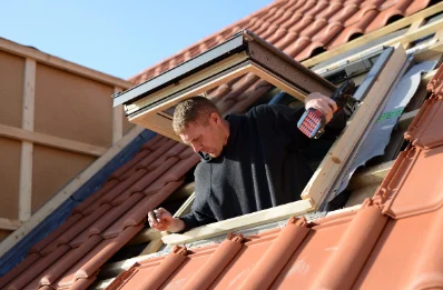 Pose de fenêtres de toit Velux à Huriel